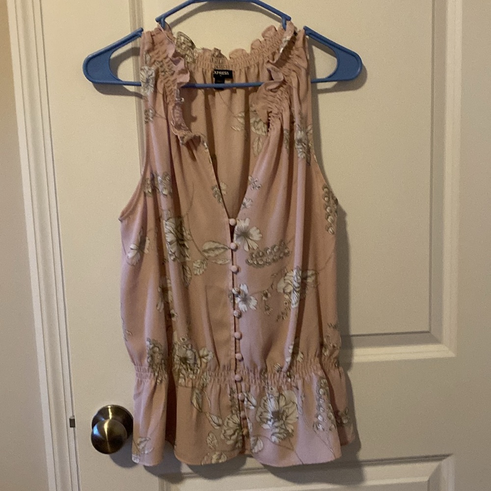 2 Express blouses - Picture 7 of 7